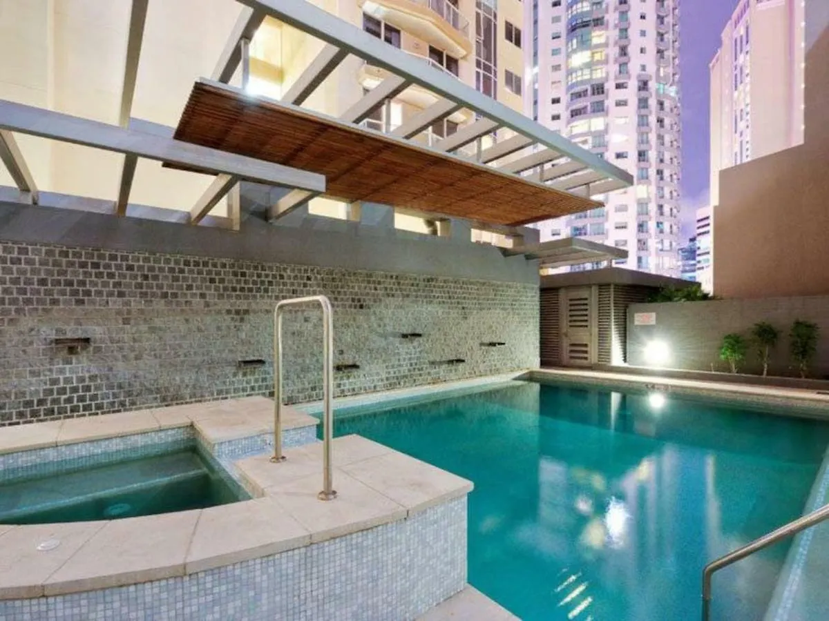 Amazing River View - 3 Bedroom Apartment - Brisbane Cbd - Netflix - Fast Wifi - Carpark Avustralya